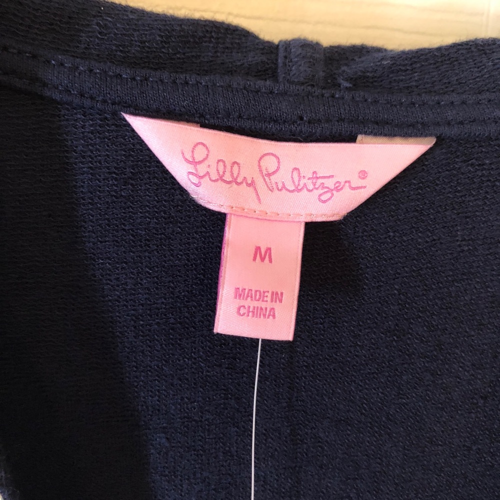 ❌SOLD❌Lilly Pulitzer Shel Coverup - Picture 2 of 8